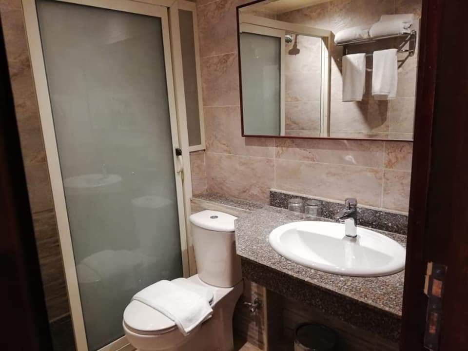 28Retal view